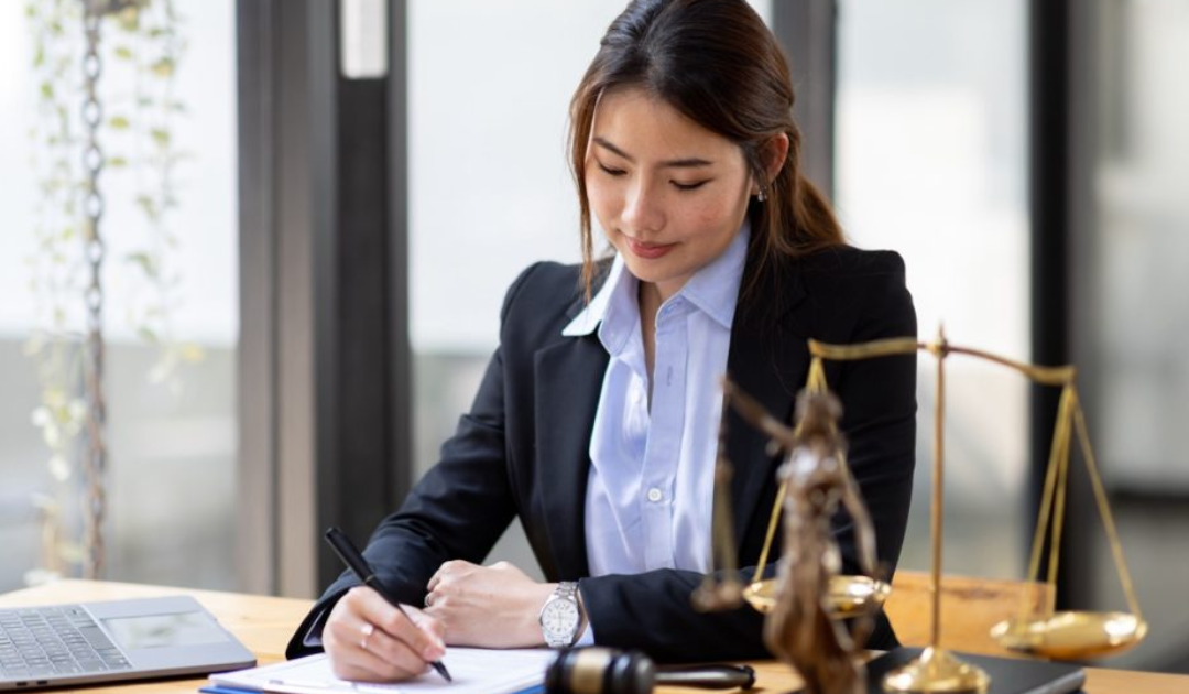 The Role of a Virtual Legal Assistant for Lawyers and Legal Firms